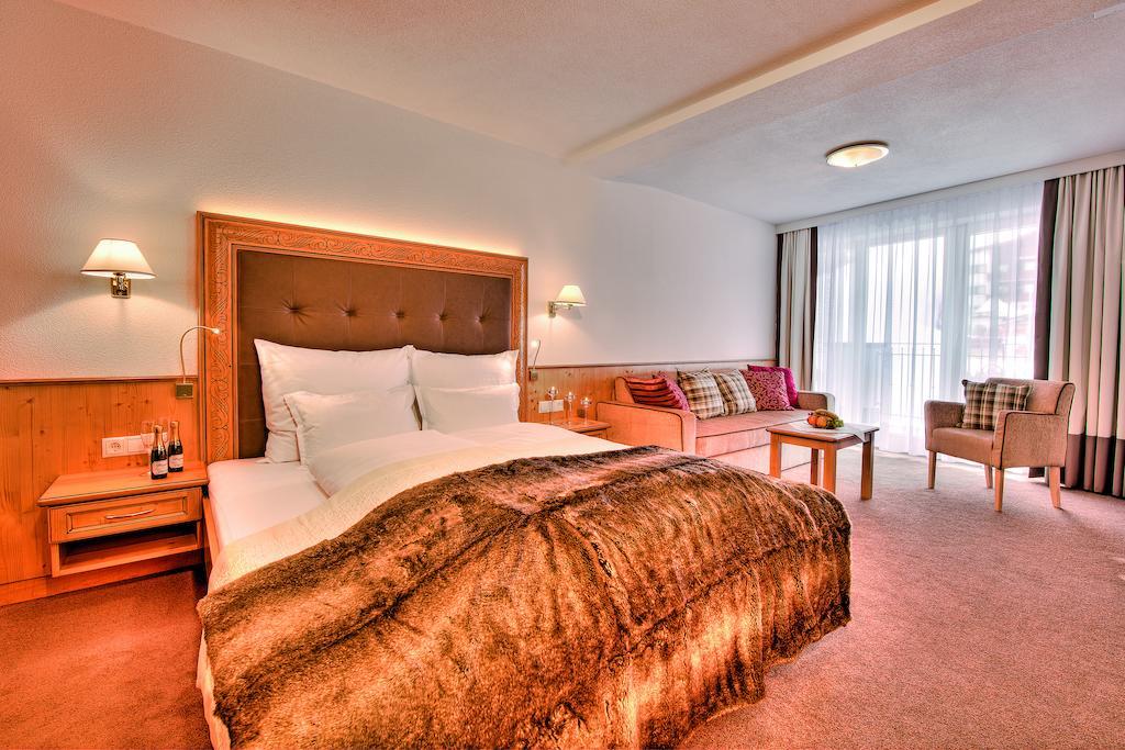 Hotel Garni Urezza Ischgl